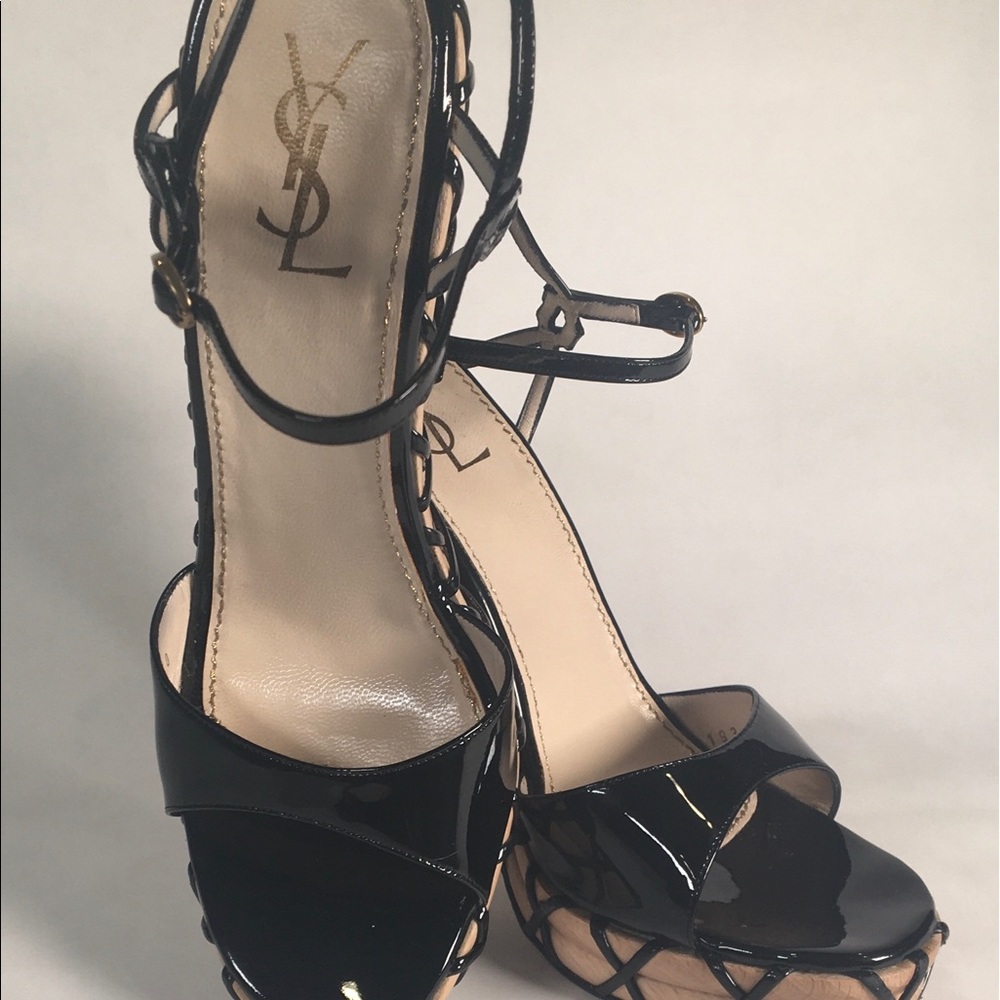 YSL Patent Origami Heel Size: 40 EUC